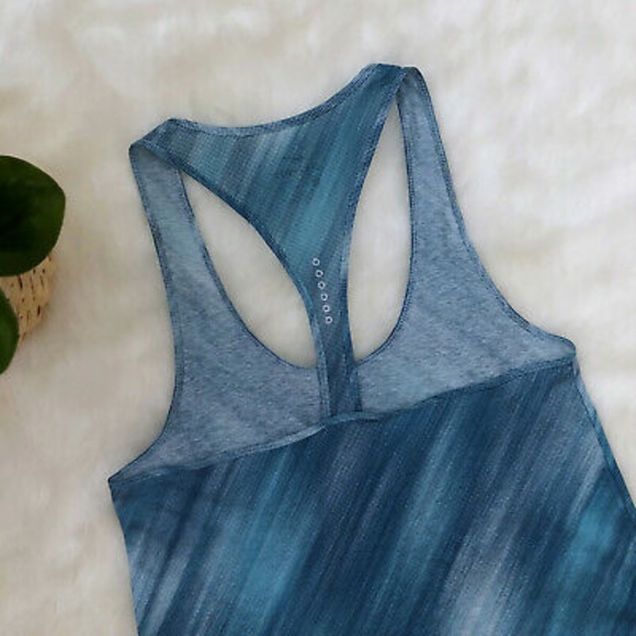 Nike Breathe Dri-fit T-Back Printed Tank Top - Picture 4 of 8